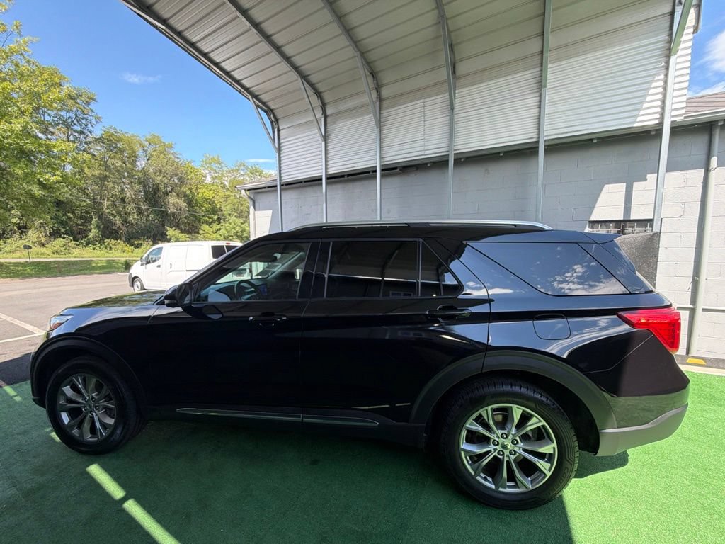 Used 2021 Ford Explorer Limited AWD/4WD image 12