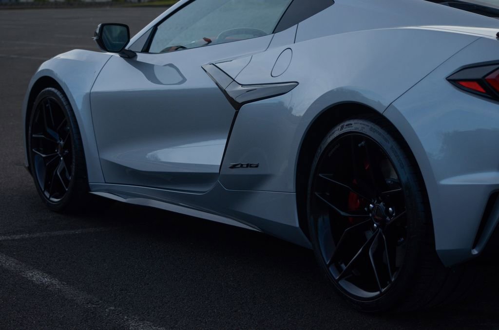 New 2026 Chevrolet Corvette Z06 w/ Battery Protection Package image 28