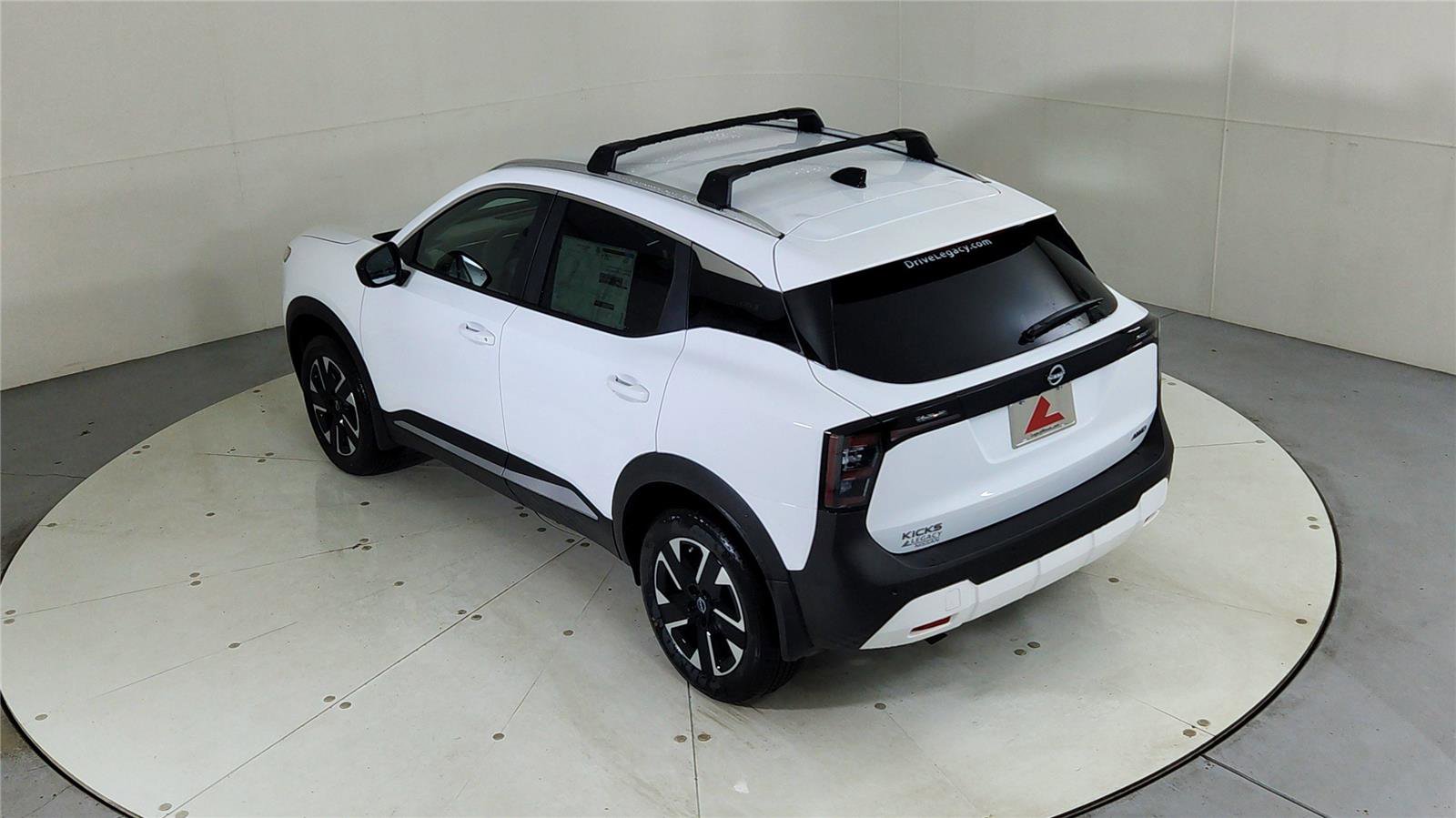 New 2026 Nissan Kicks SV w/ Charging Package image 39