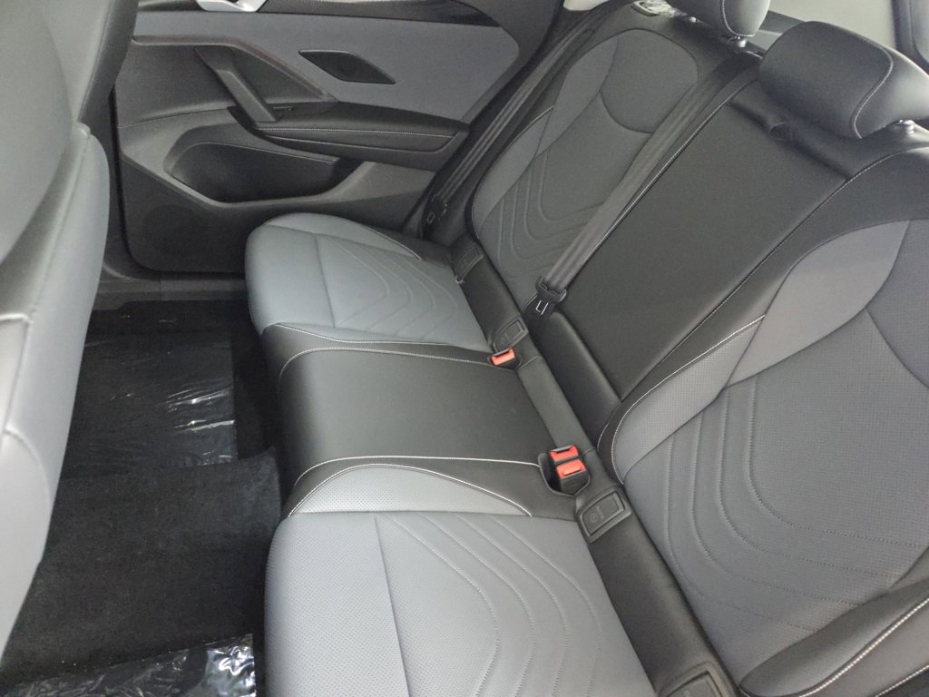 New 2026 Volkswagen Tiguan SE image 7