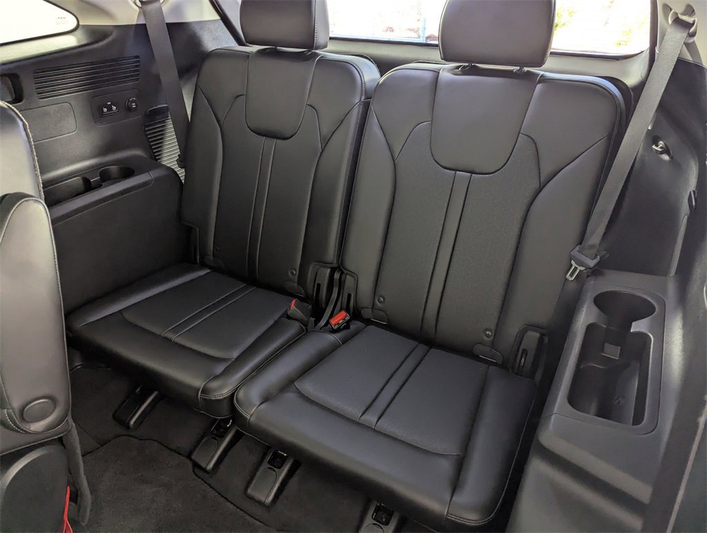 Used 2023 Kia Sorento X-Line EX image 31