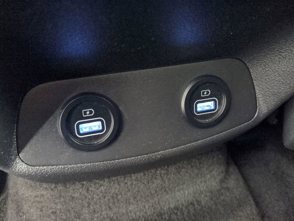 Certified 2022 Hyundai Santa Fe SEL Premium image 17