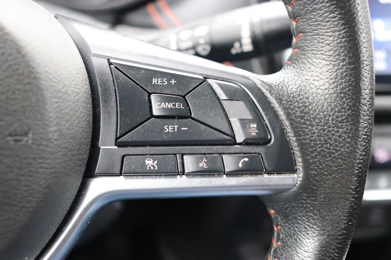 Used 2024 Nissan Versa SR image 28