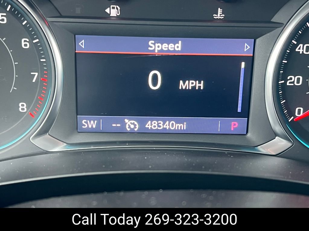 Certified 2023 Chevrolet Traverse LT w/ Rear Camera Mirror Package image 7