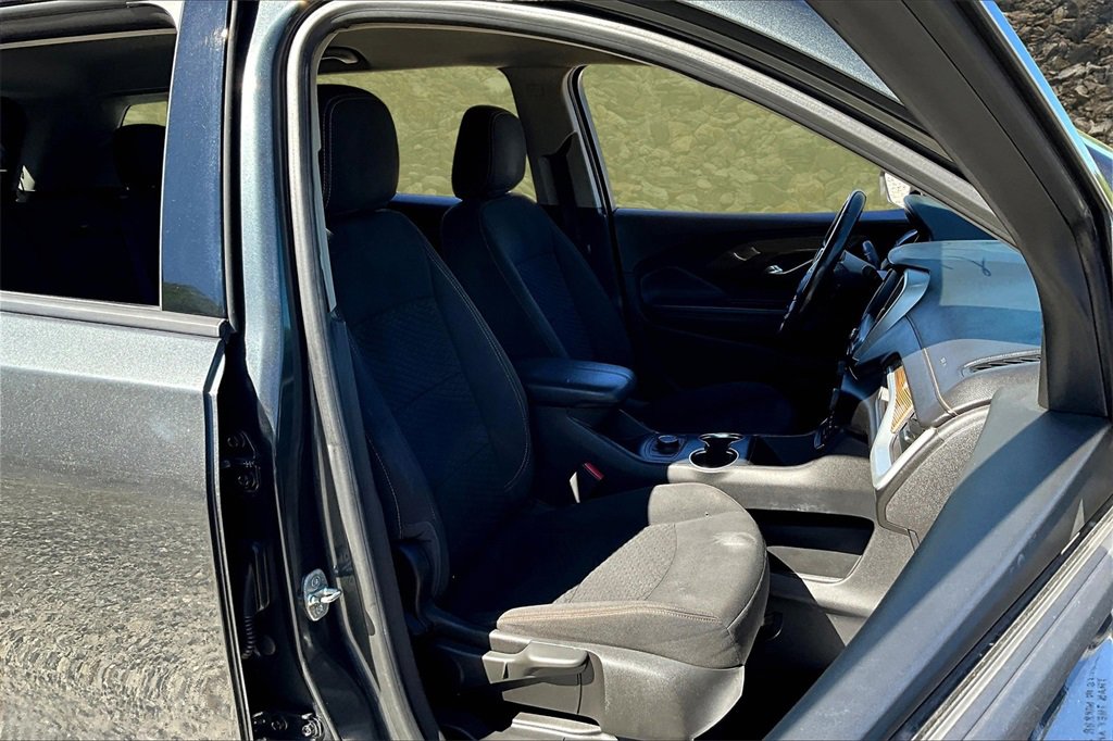 Used 2018 GMC Terrain SLE image 7