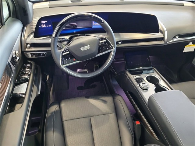 New 2026 Cadillac Vistiq Luxury w/ LPO, Floor Liner Package image 7