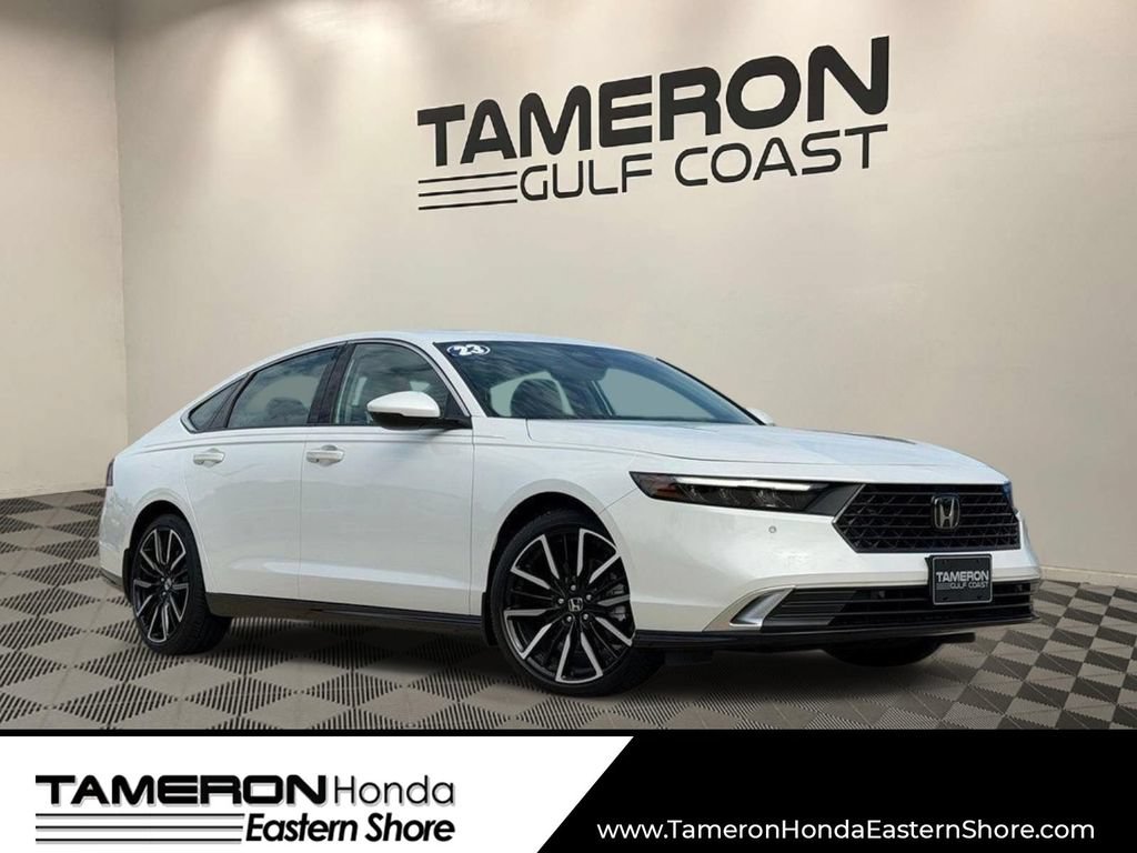 Used 2023 Honda Accord Touring image 1