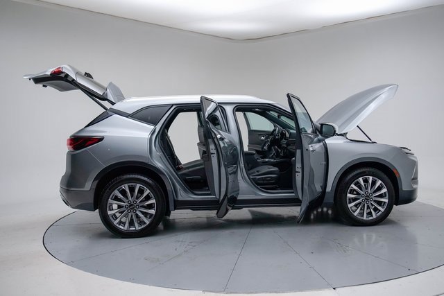 Used 2023 Chevrolet Blazer Premier w/ Driver Confidence II Package image 14