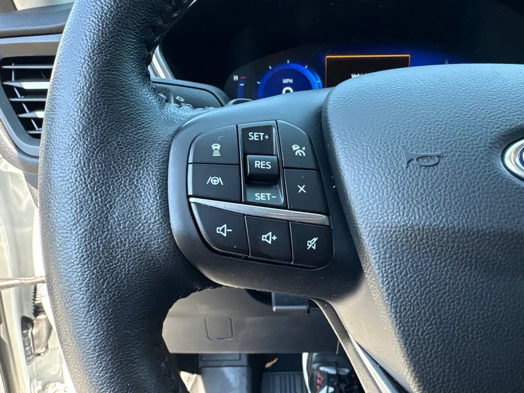 Used 2020 Ford Escape Titanium w/ Titanium Premium Package 2.0 AWD/4WD image 24