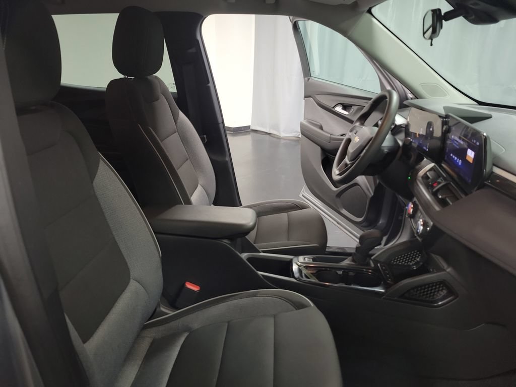Used 2025 Chevrolet TrailBlazer LT FWD image 28