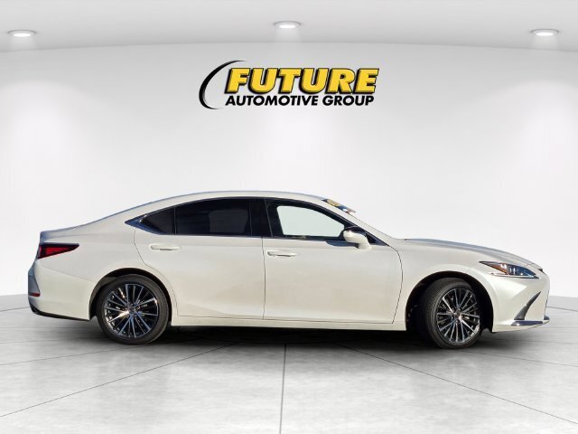 Used 2025 Lexus ES 350 w/ Premium Package FWD image 4