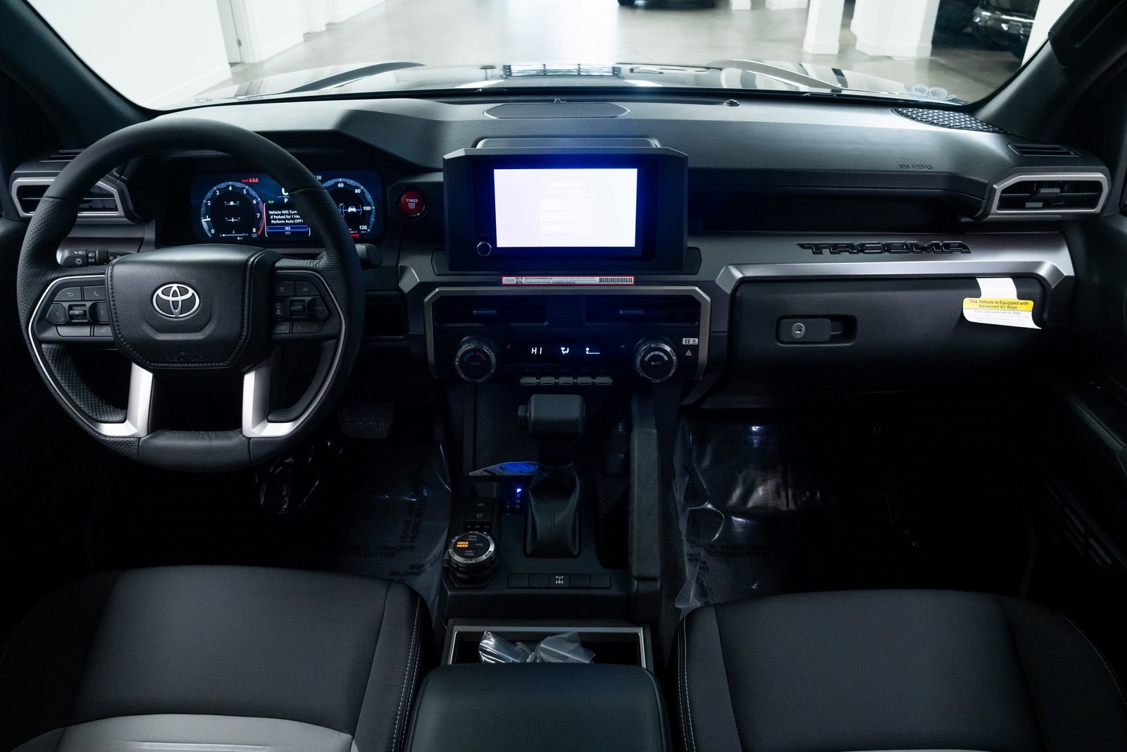 Used 2025 Toyota Tacoma TRD Off-Road image 8