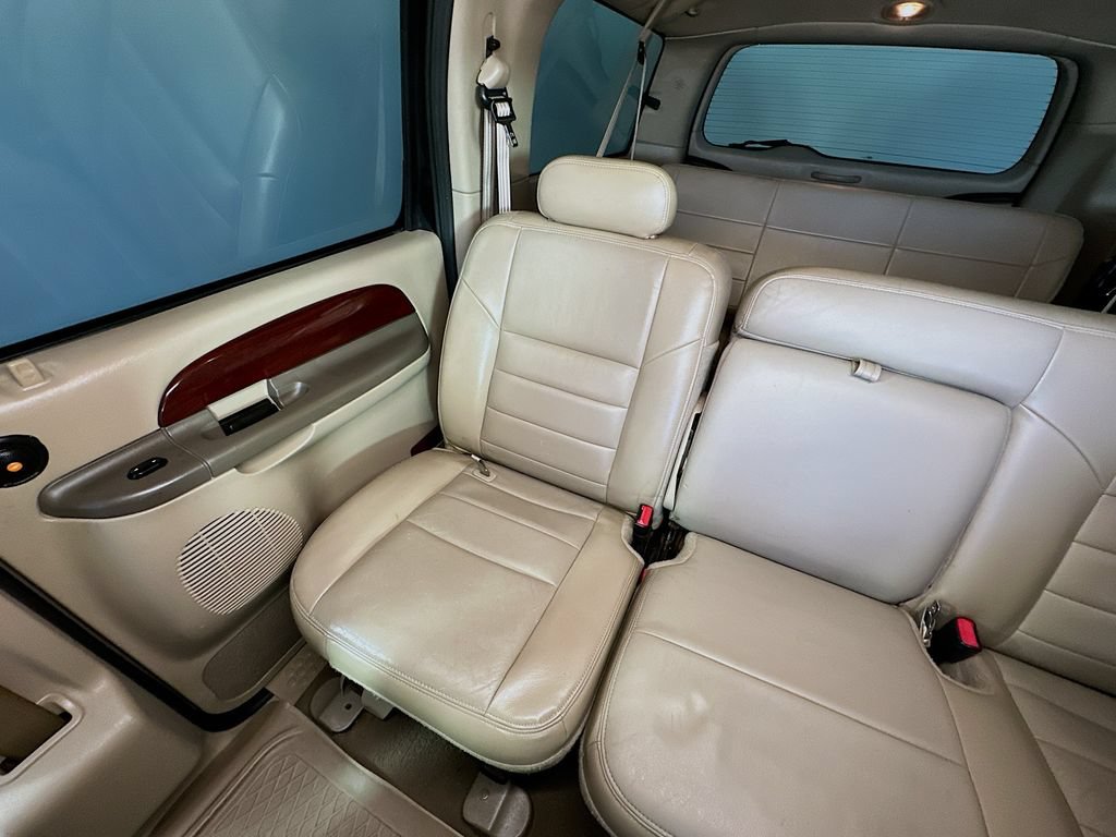 Used 2003 Ford Excursion Limited AWD/4WD image 12