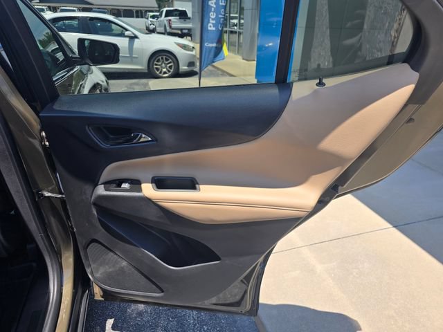 Used 2023 Chevrolet Equinox Premier AWD/4WD image 45
