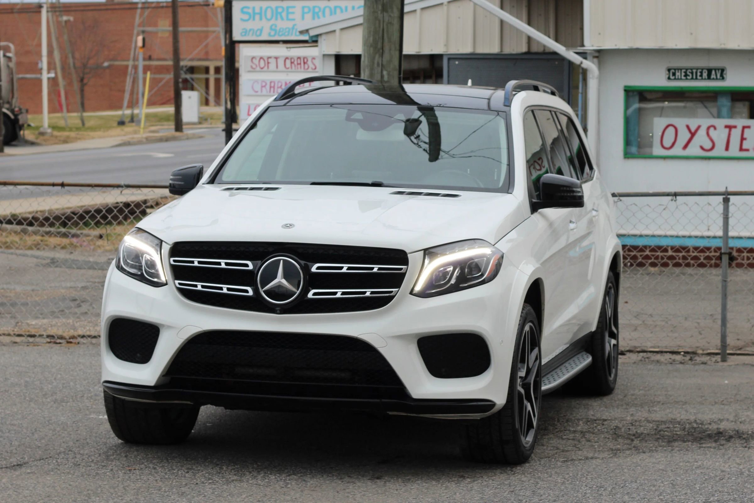 Used 2018 Mercedes-Benz GLS 550 4MATIC w/ Driver Assistance Package image 3