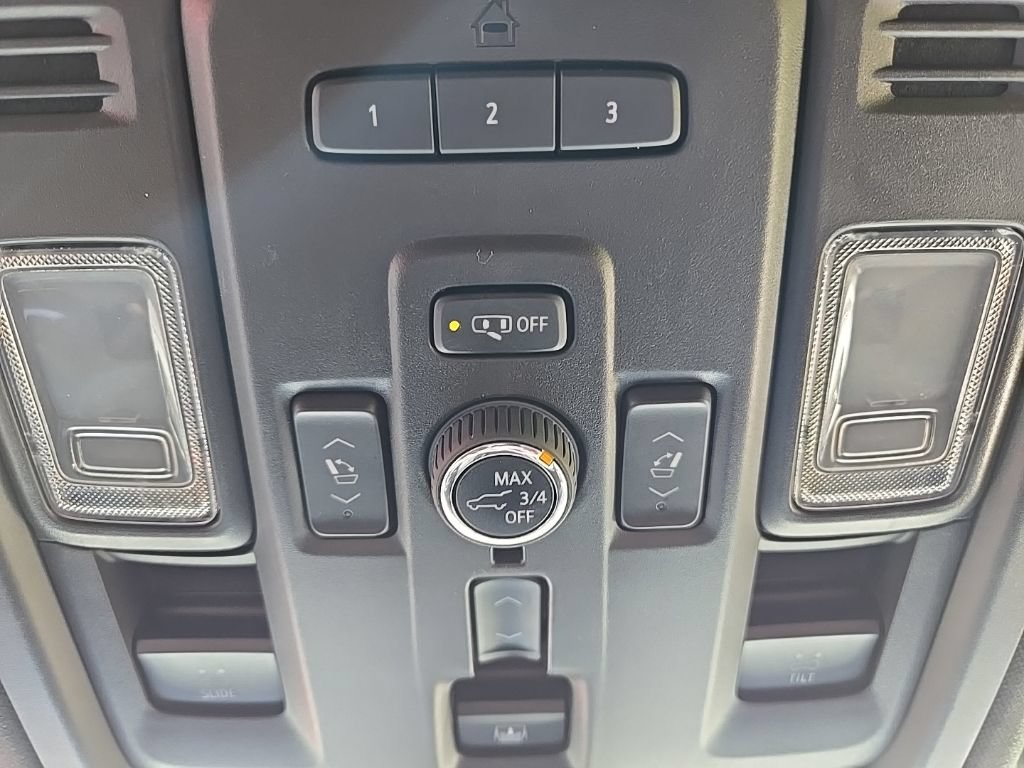 Used 2023 GMC Yukon Denali Ultimate AWD/4WD image 50