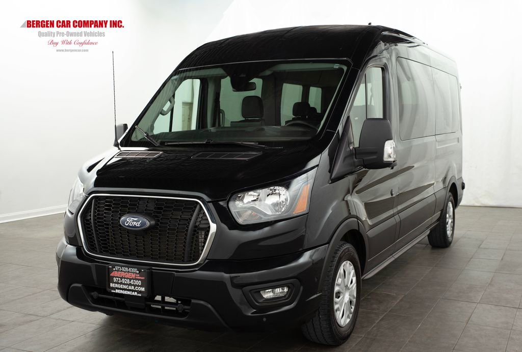Used 2024 Ford Transit 350 XLT RWD image 4