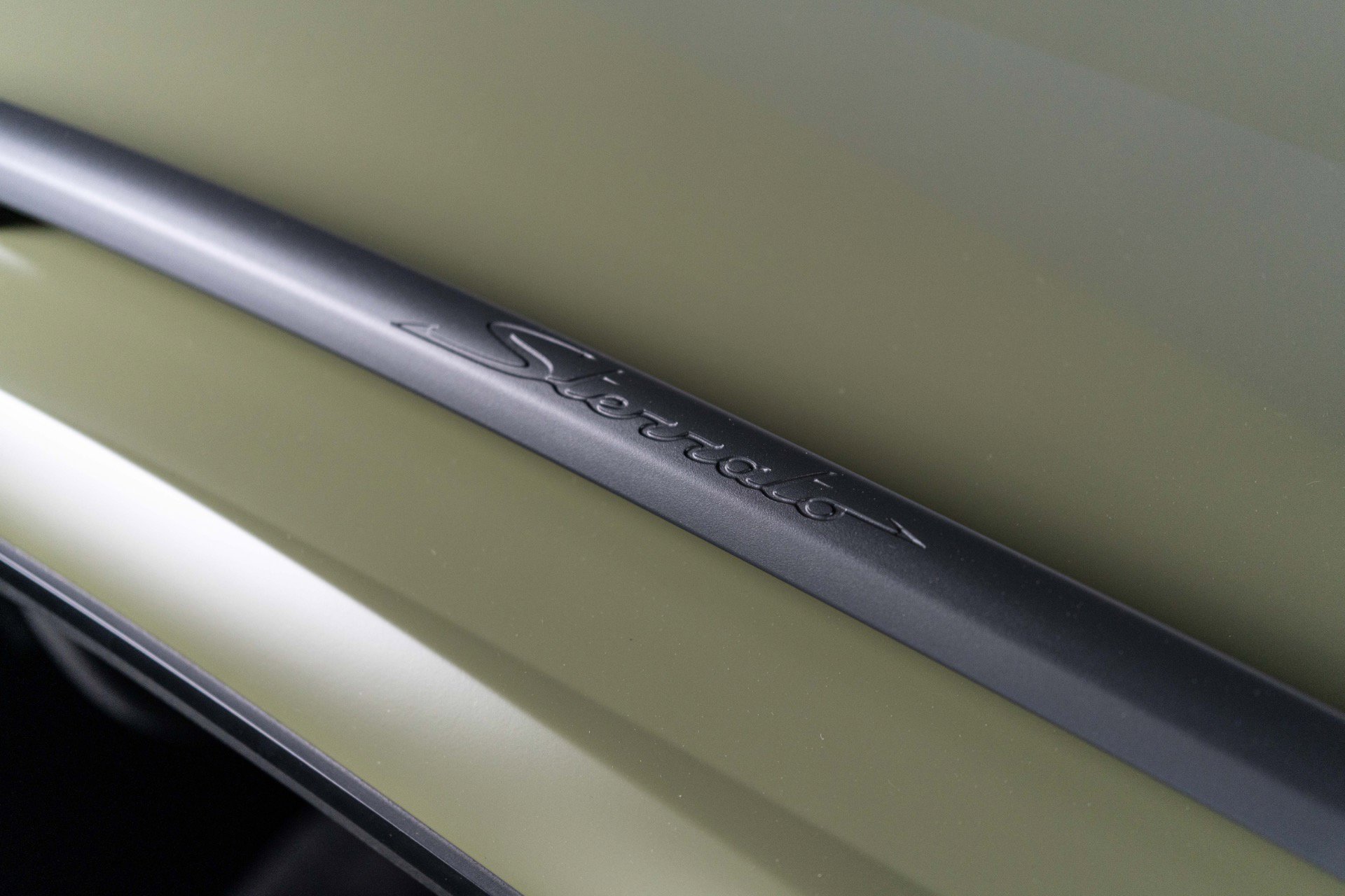 Used 2024 Lamborghini Huracan Sterrato AWD/4WD image 14