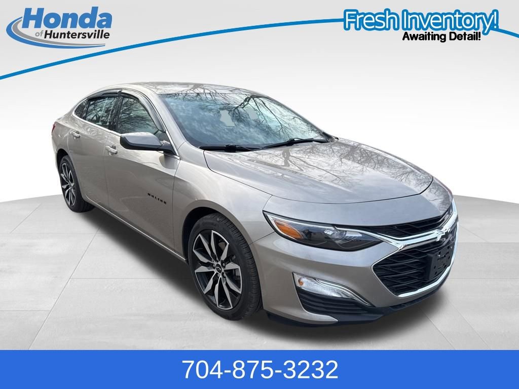 Used 2025 Chevrolet Malibu RS image 1