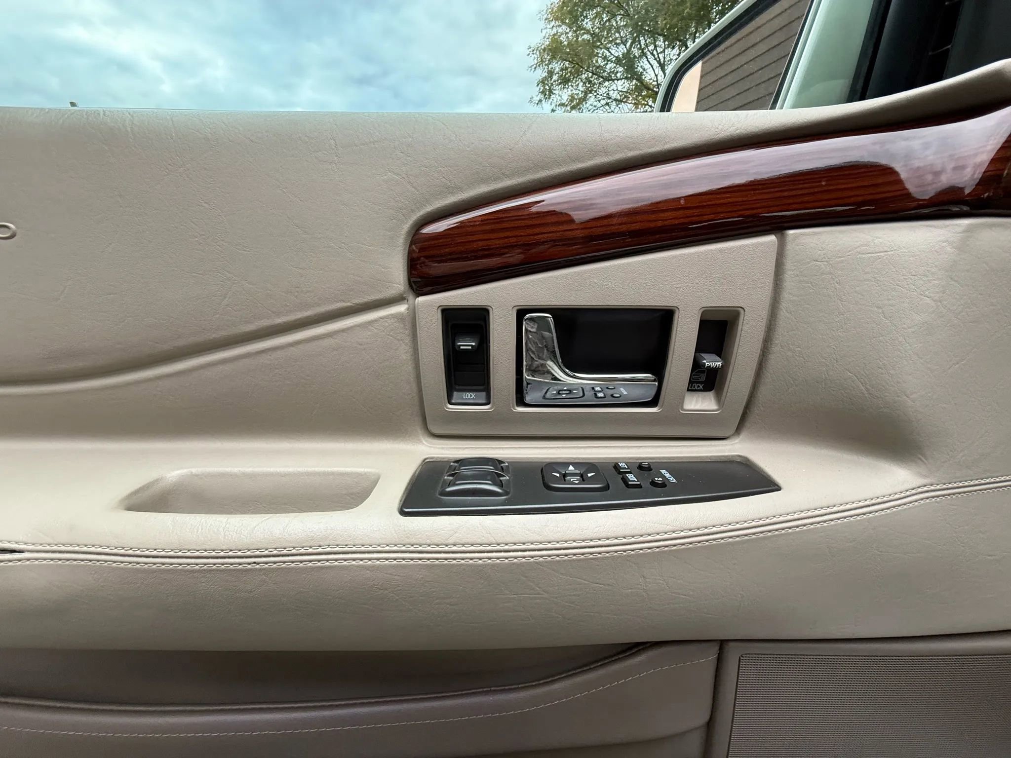 Used 1998 Cadillac Eldorado image 10