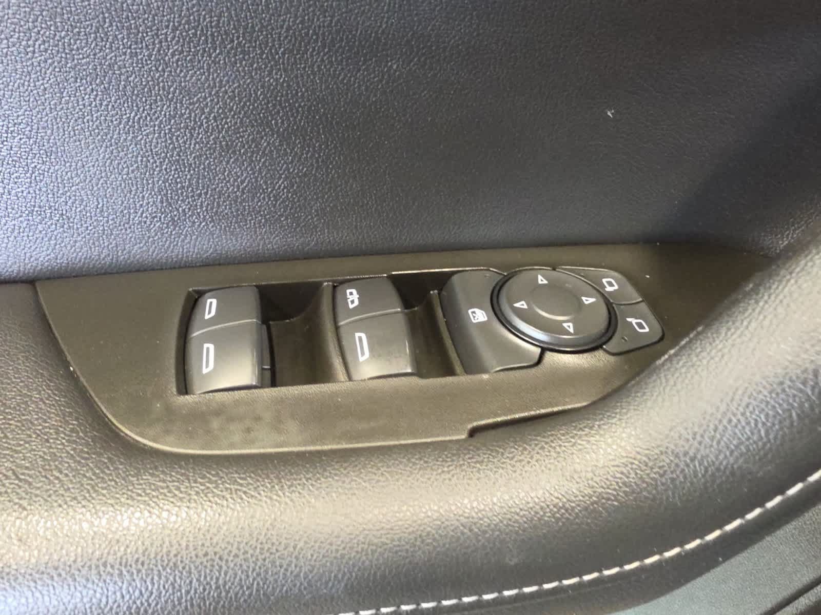 Used 2024 Chevrolet Blazer LT w/ Convenience Package FWD image 18