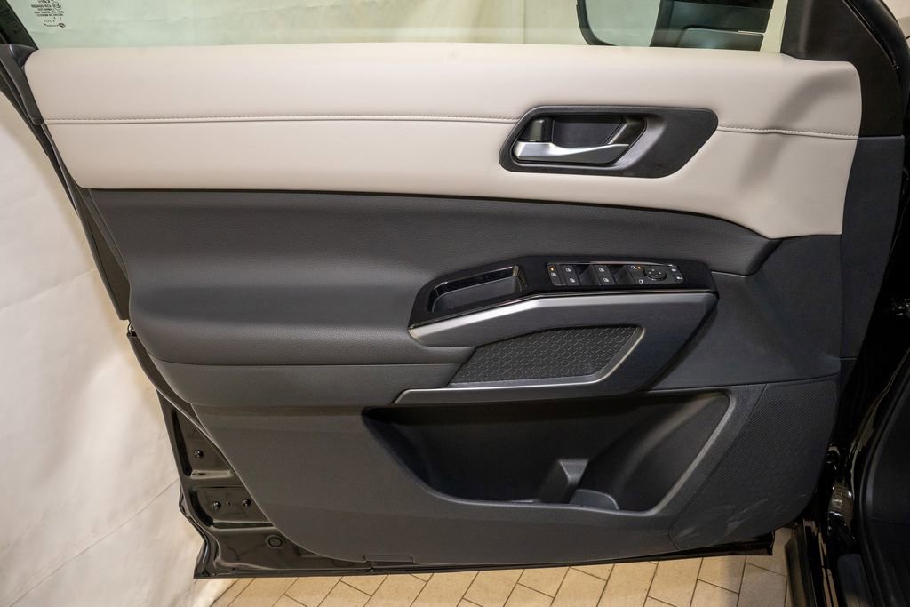 New 2026 Nissan Pathfinder SL w/ SL Premium Package image 15