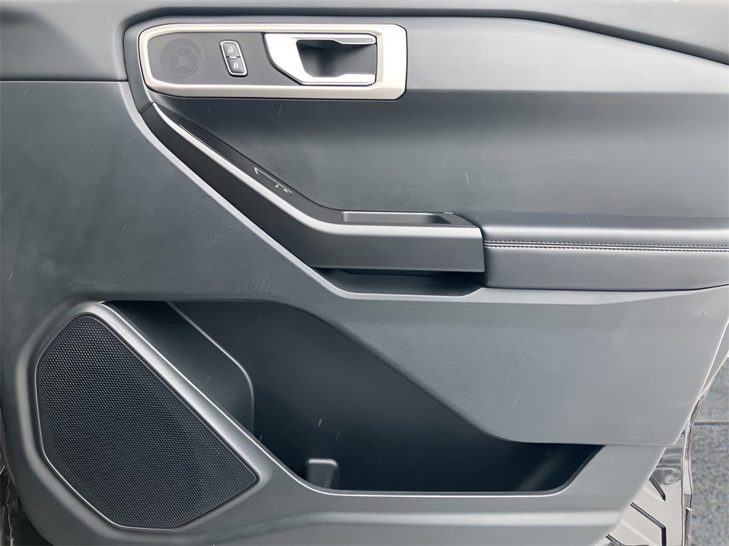 Used 2021 Ford Explorer 2WD image 46