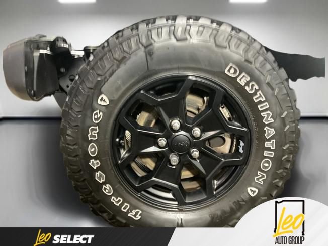 Used 2022 Jeep Gladiator Sport AWD/4WD image 1
