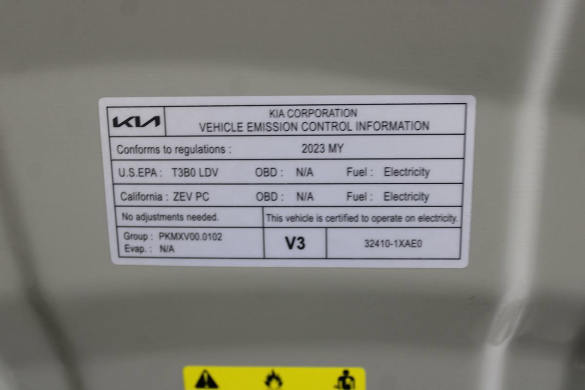 Used 2023 Kia EV6 Wind w/ Wind Technology Package RWD image 29