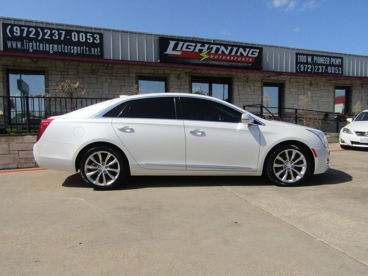 Used 2016 Cadillac XTS Premium FWD image 5