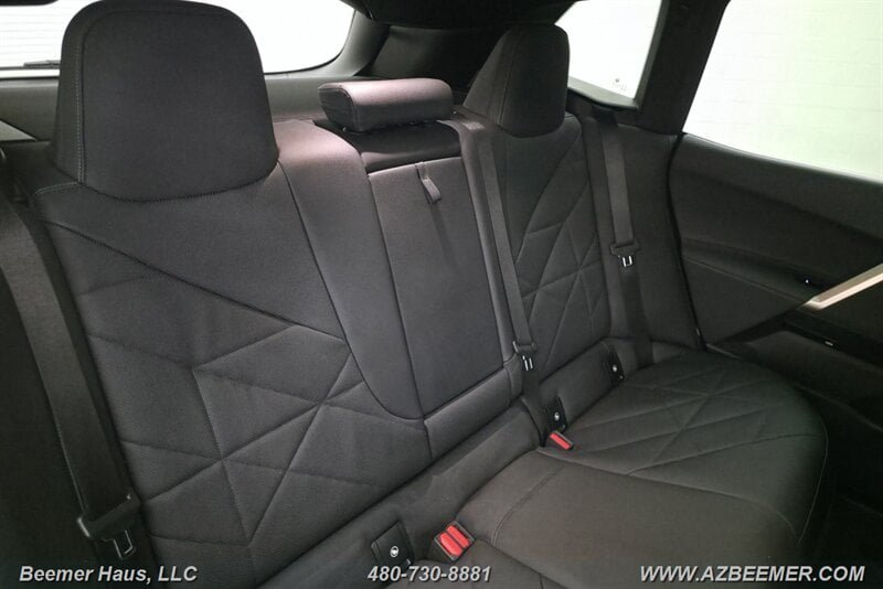 Used 2024 BMW iX xDrive50 w/ Premium Package AWD/4WD image 38