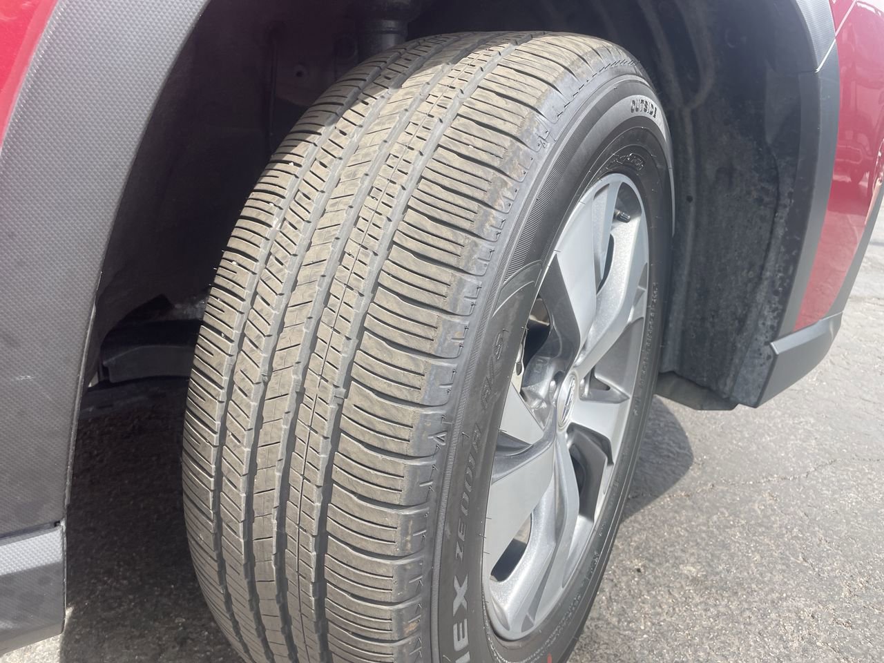 Certified 2025 Subaru Ascent Premium AWD/4WD image 9