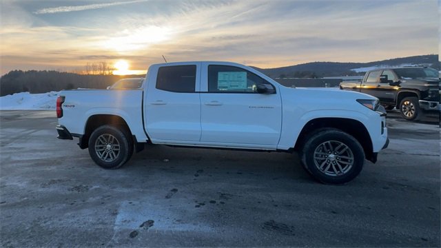 New 2026 Chevrolet Colorado LT image 9