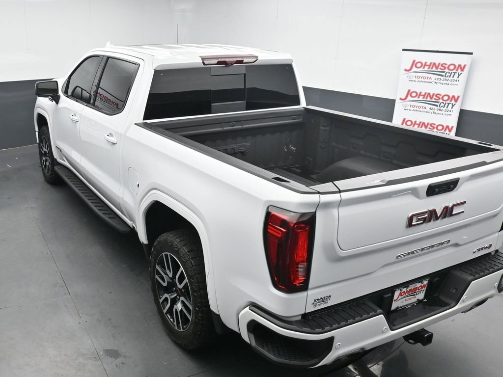 Used 2024 GMC Sierra 1500 AT4 w/ Technology Package AWD/4WD image 29