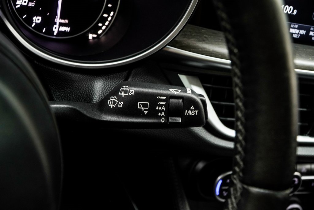 Used 2022 Alfa Romeo Stelvio Ti image 31