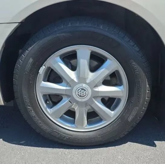 Used 2009 Buick LaCrosse CX FWD image 37