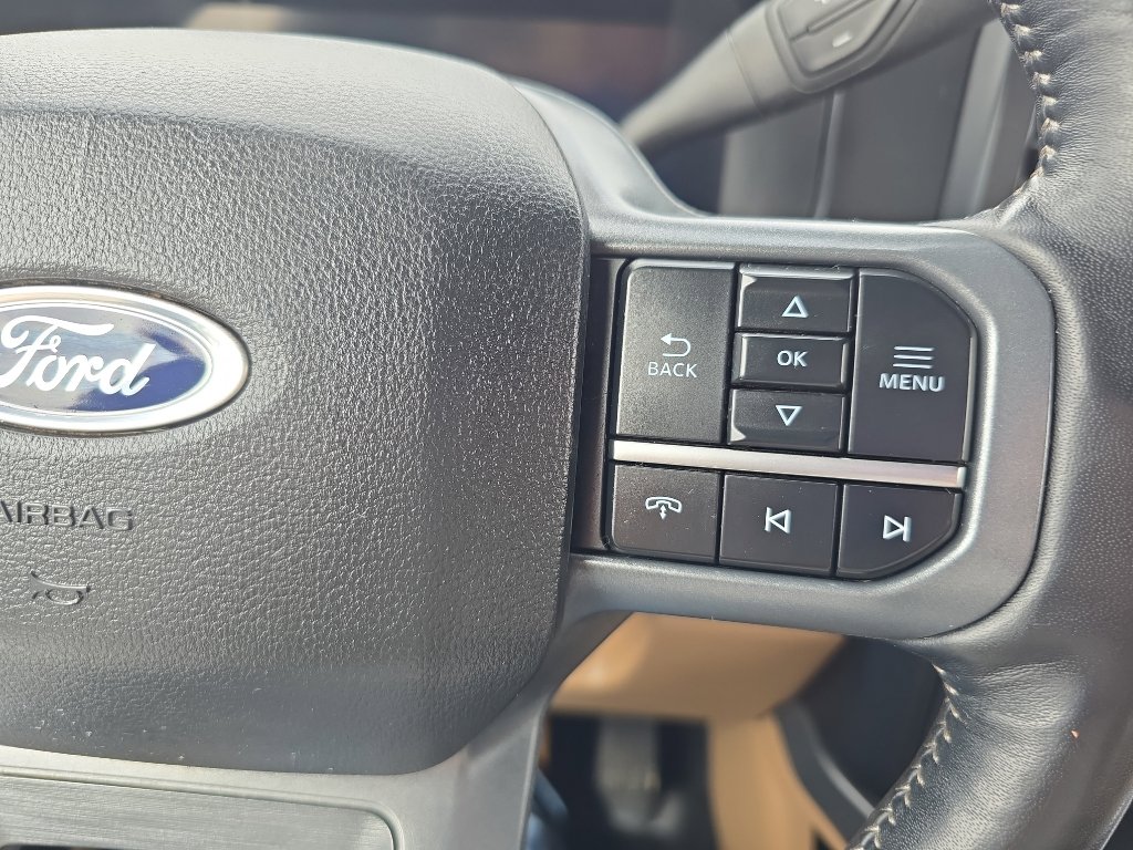 Used 2024 Ford F350 Lariat w/ Chrome Package image 27