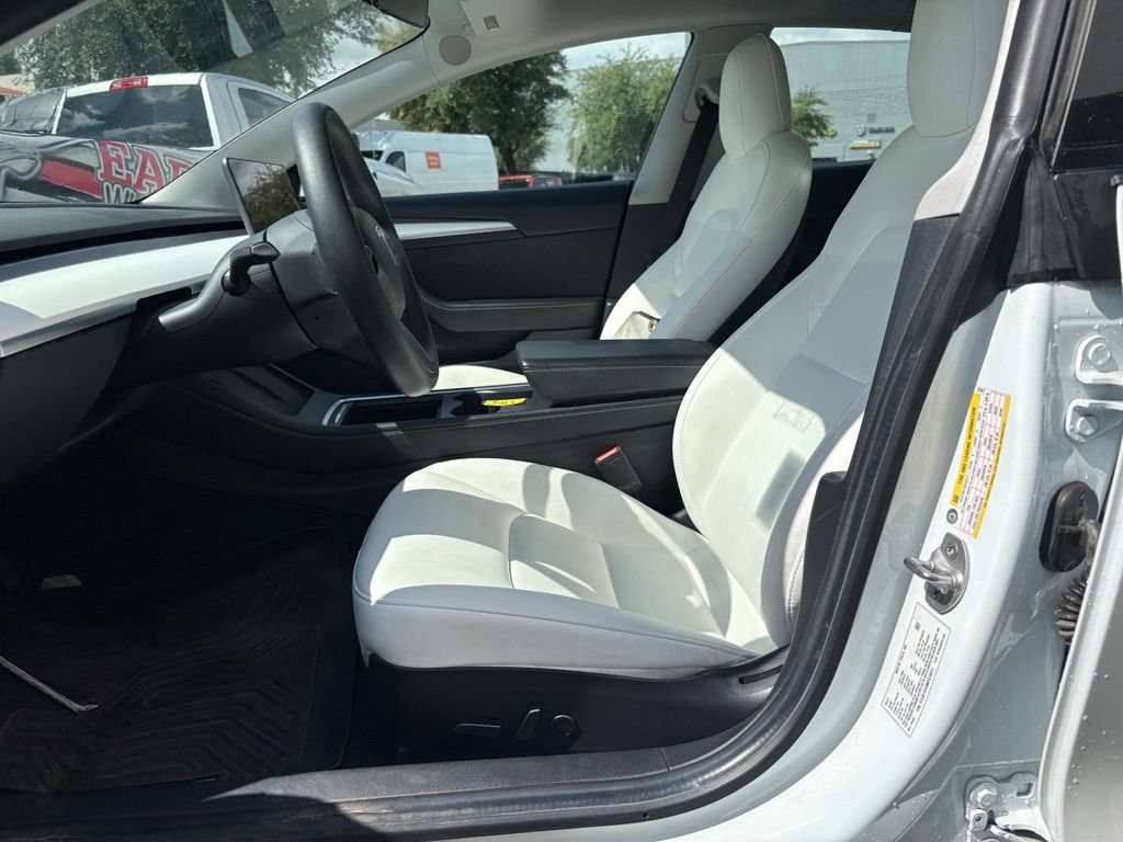 Used 2021 Tesla Model 3 Standard Range Plus RWD image 8