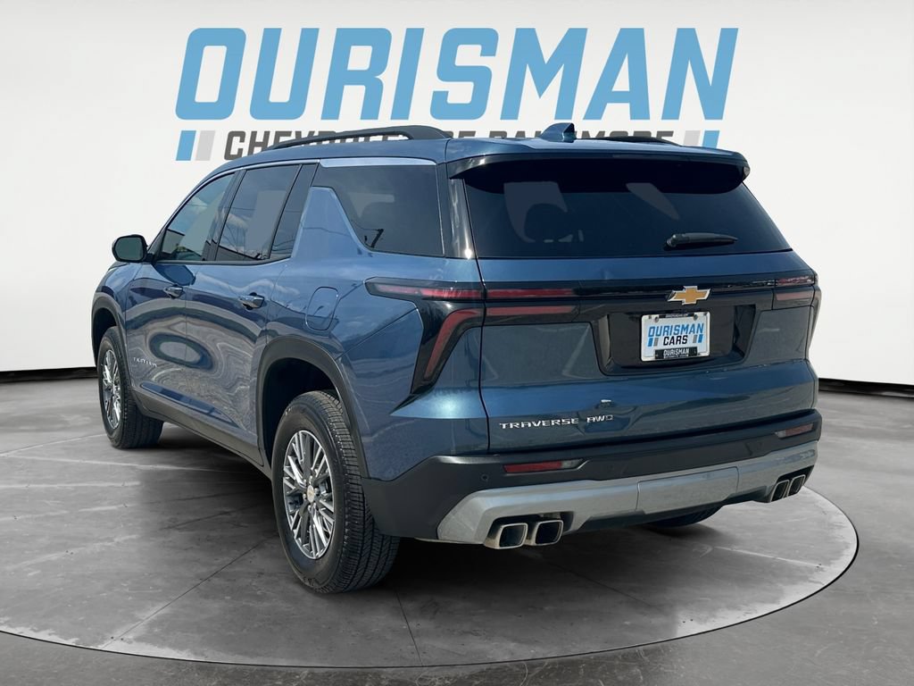 Used 2026 Chevrolet Traverse LT AWD/4WD image 4