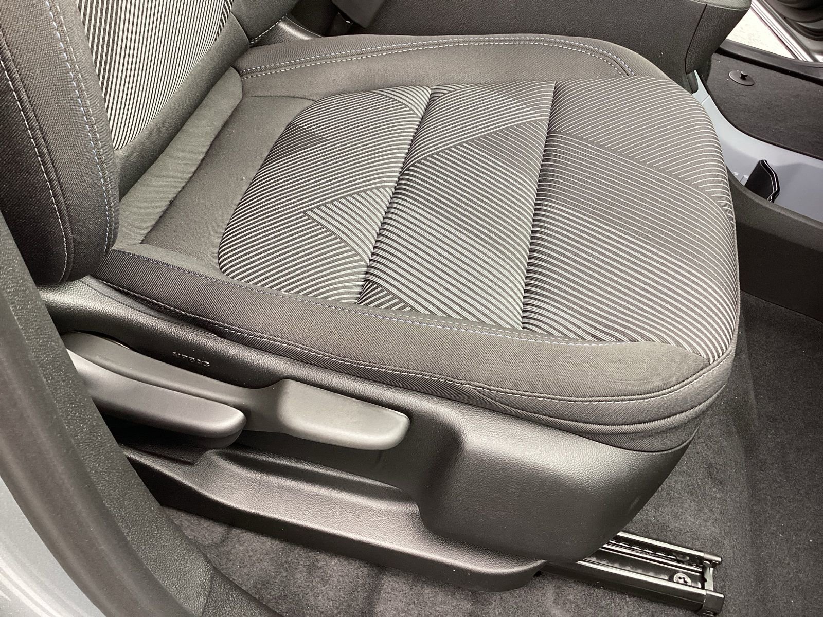 New 2027 Chevrolet Bolt LT w/ Comfort Package image 17