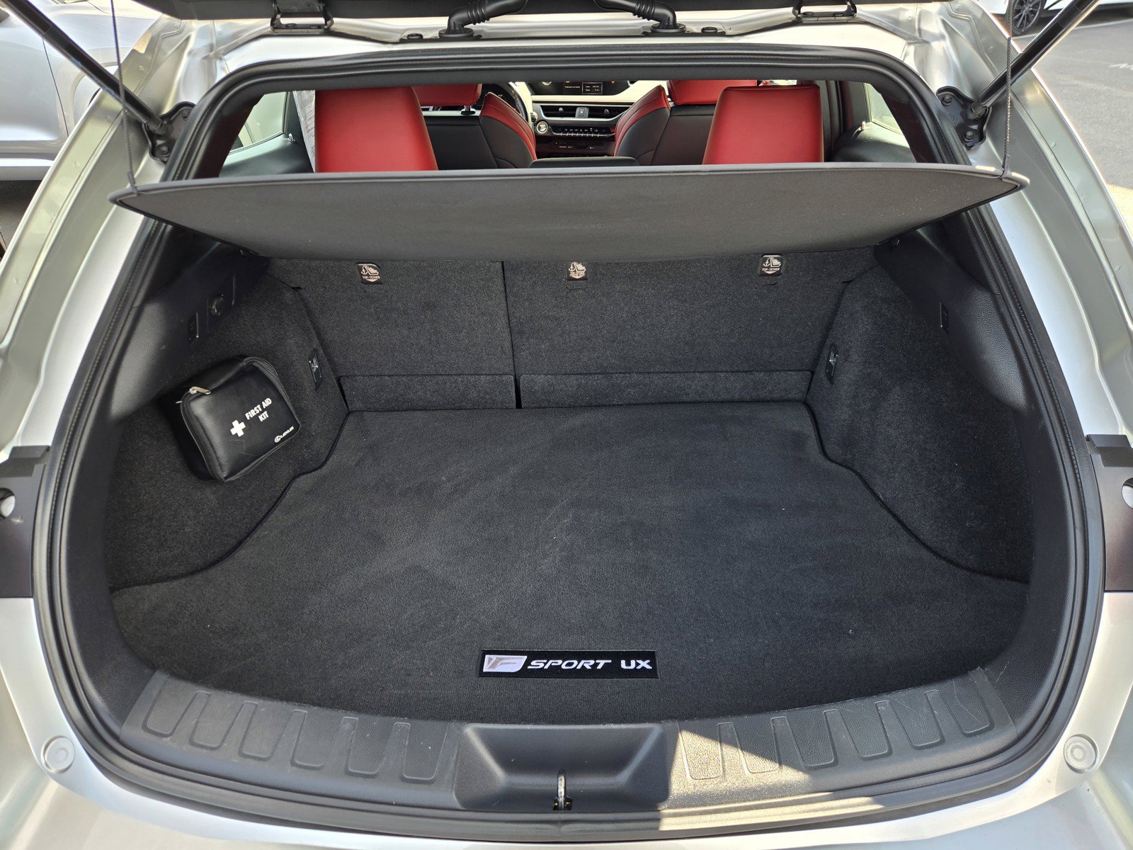 Used 2019 Lexus UX 200 F Sport w/ F Sport Premium Package FWD image 27