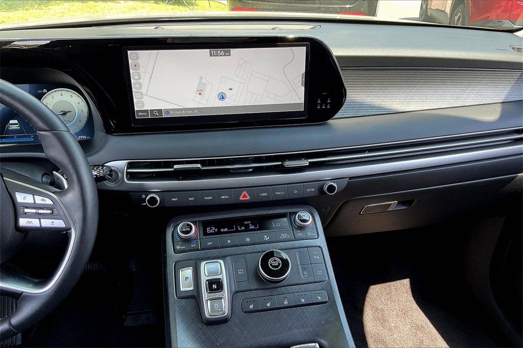Used 2025 Hyundai Palisade Limited image 14
