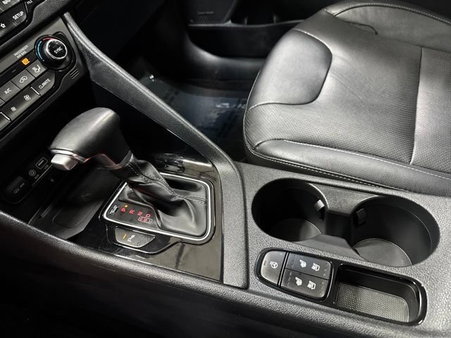 Used 2019 Kia Niro Touring FWD image 24