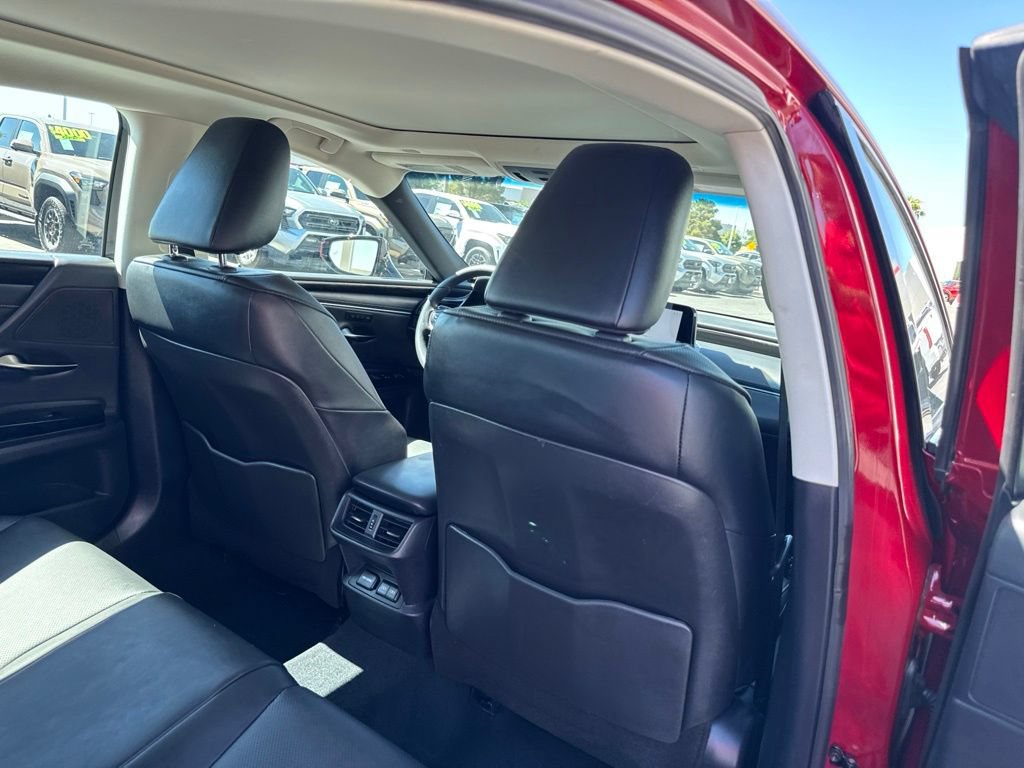 Used 2025 Lexus ES 350 w/ Premium Package FWD image 24