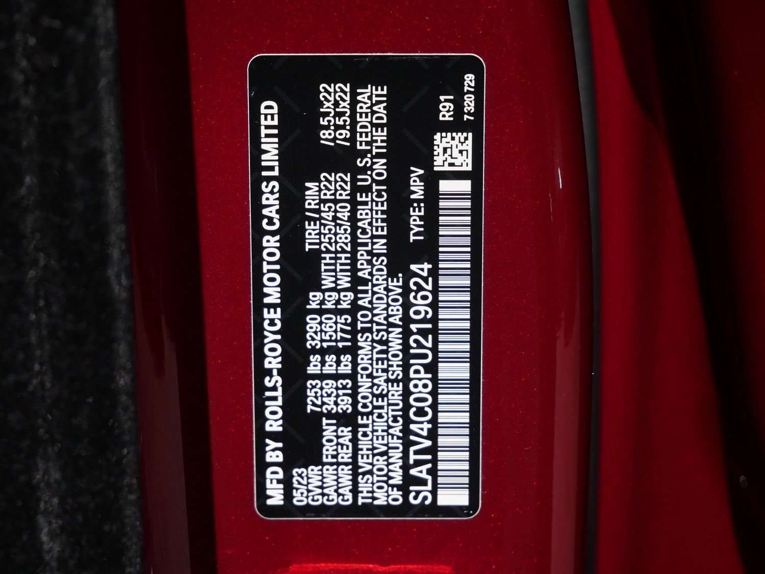 Used 2023 Rolls-Royce Cullinan AWD/4WD image 34