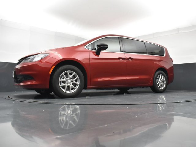 New 2026 Chrysler Voyager LX FWD image 21