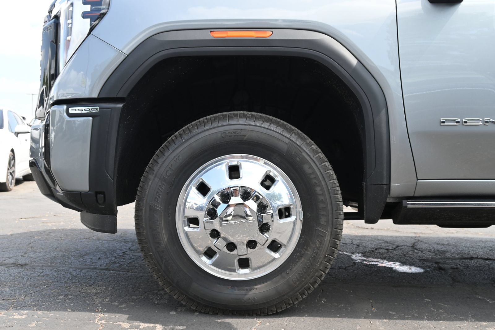 New 2026 GMC Sierra 3500 Denali Ultimate AWD/4WD image 28
