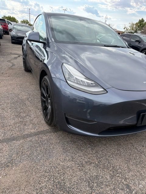 Used 2021 Tesla Model Y Long Range AWD/4WD image 3