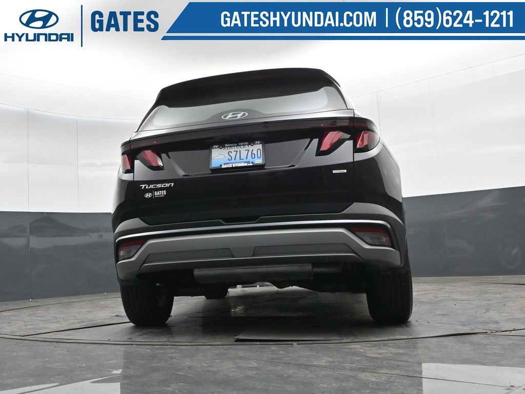 Used 2025 Hyundai Tucson SE AWD/4WD image 34