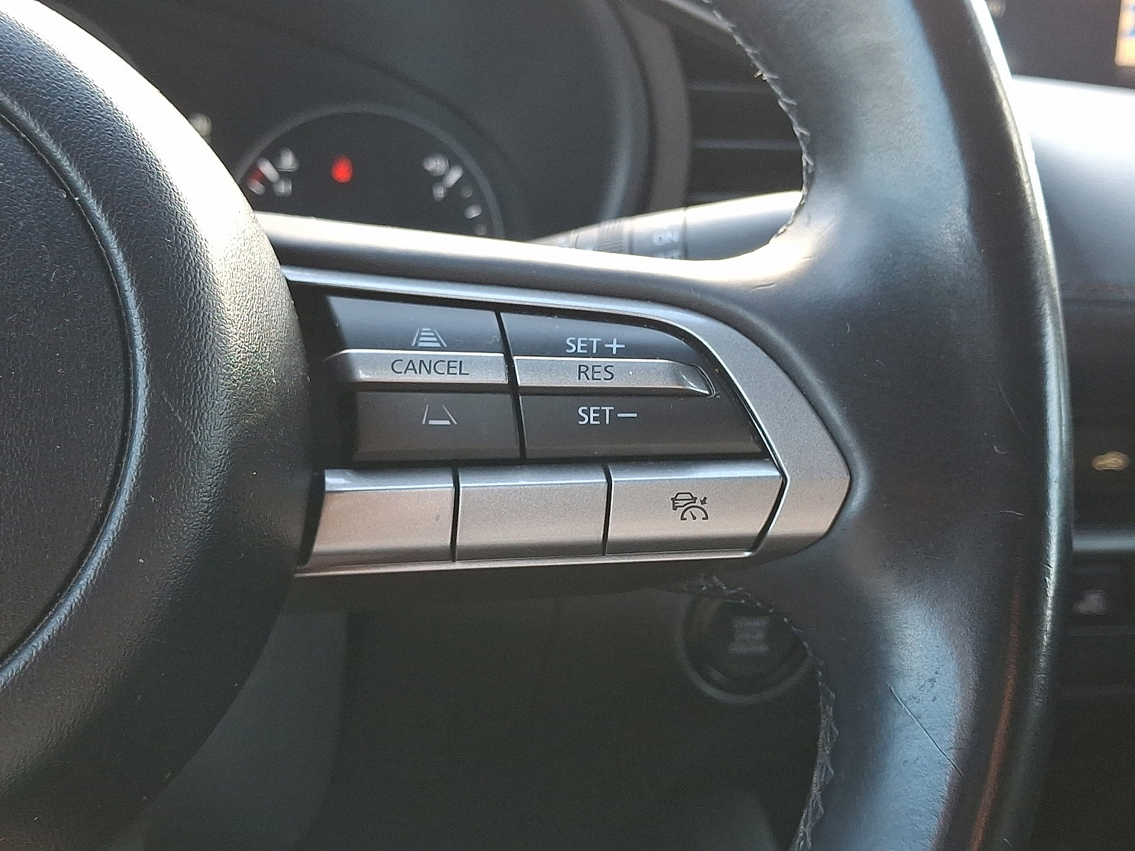 Used 2023 MAZDA MAZDA3 s image 22